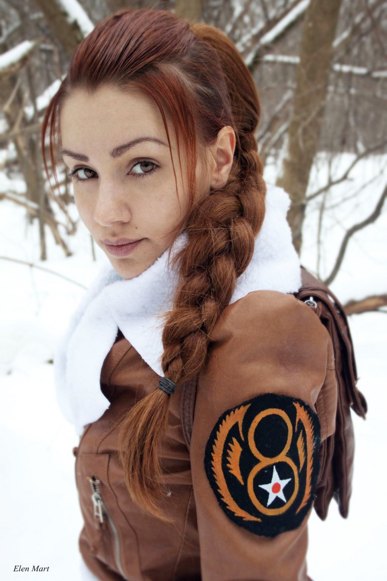 Прическа Лары Крофт Анджелина Джоли