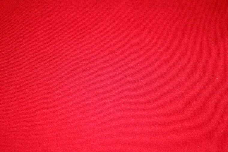 Светлый красный однотонный