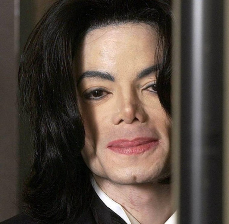 Майкл Джексон 2021