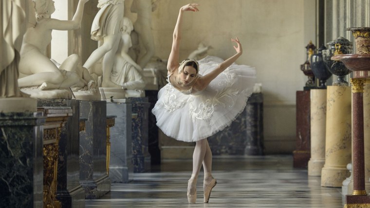 Саммер Глау шпагат