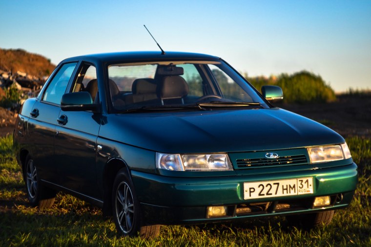 ВАЗ-2110 (Lada 110)