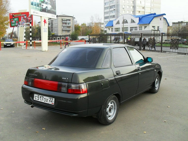 Лада ВАЗ 2110 зеленая