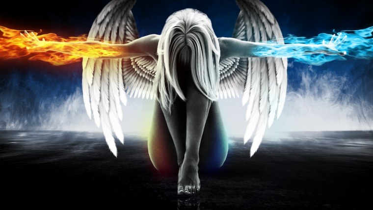 Ангел с крыльями