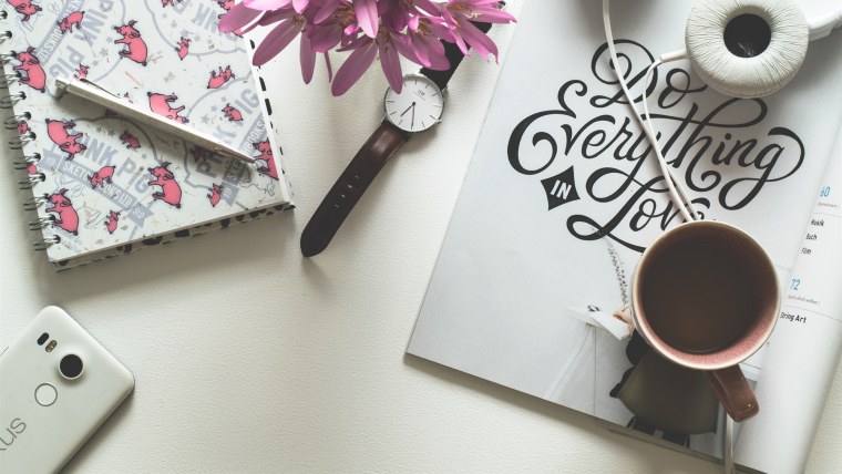 Ежедневник и кофе