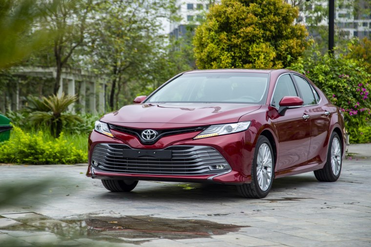 Toyota Camry v55 2016