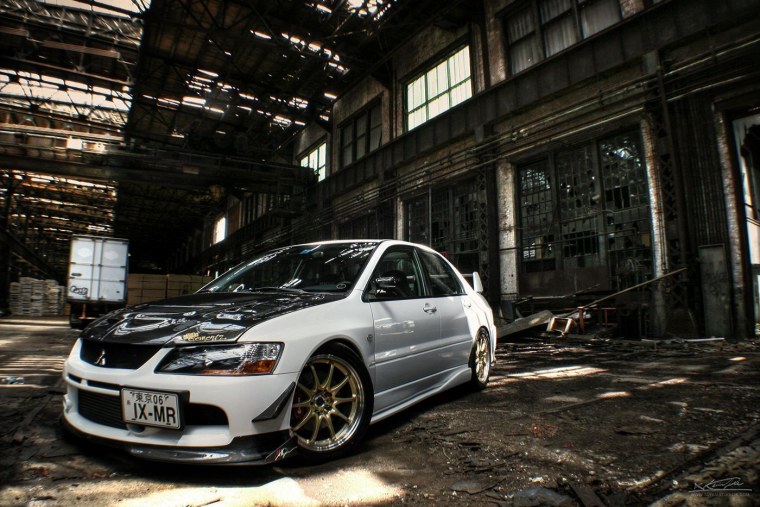 Mitsubishi Lancer Evolution 9 1680 1050