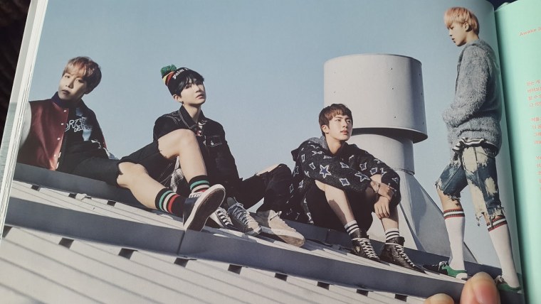 БТС спринг Дэй альбом