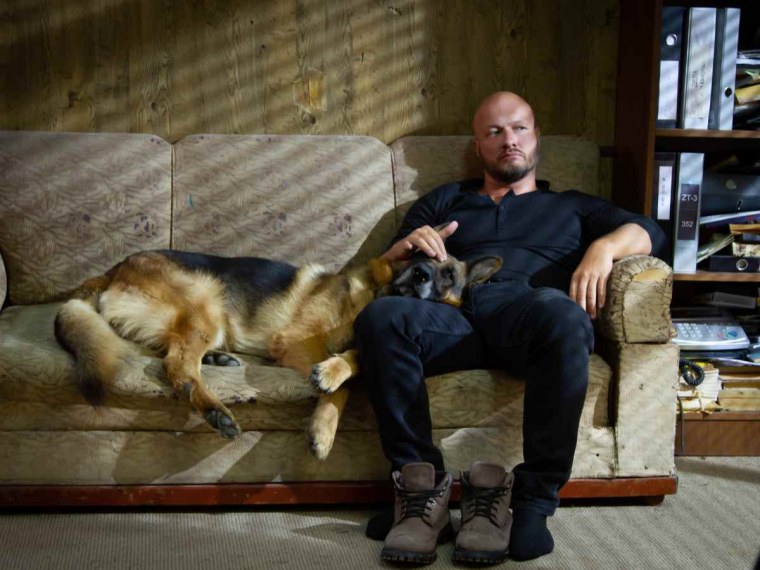 Максим Максимов сериал пес