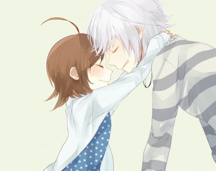 Аниме девочки обнимаются
