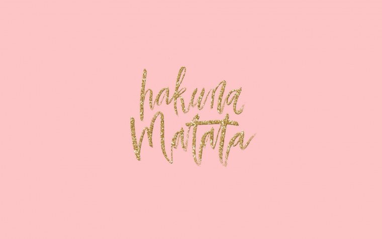 Пастельные обои с надписями