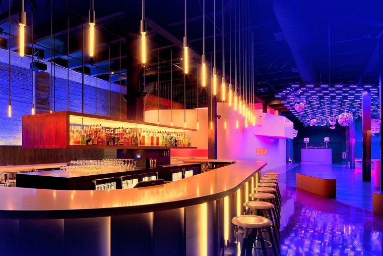 Неоновый бар