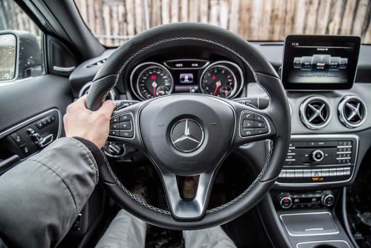 Мерседес GLA 2018 салон