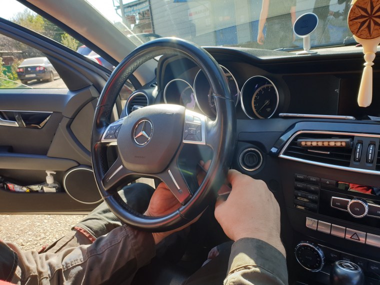 Мерседес е200 2016 год руль