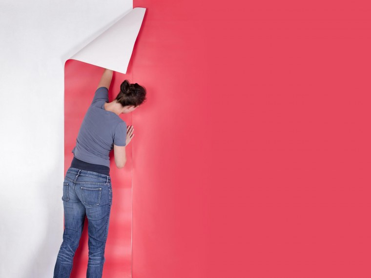 Креативная реклама обоев для стен