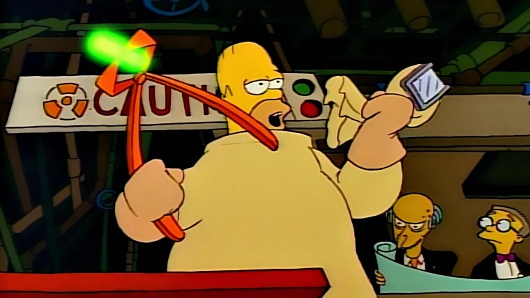 Гомер симпсон за пультом АЭС