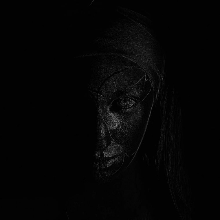 Арт на черном фоне