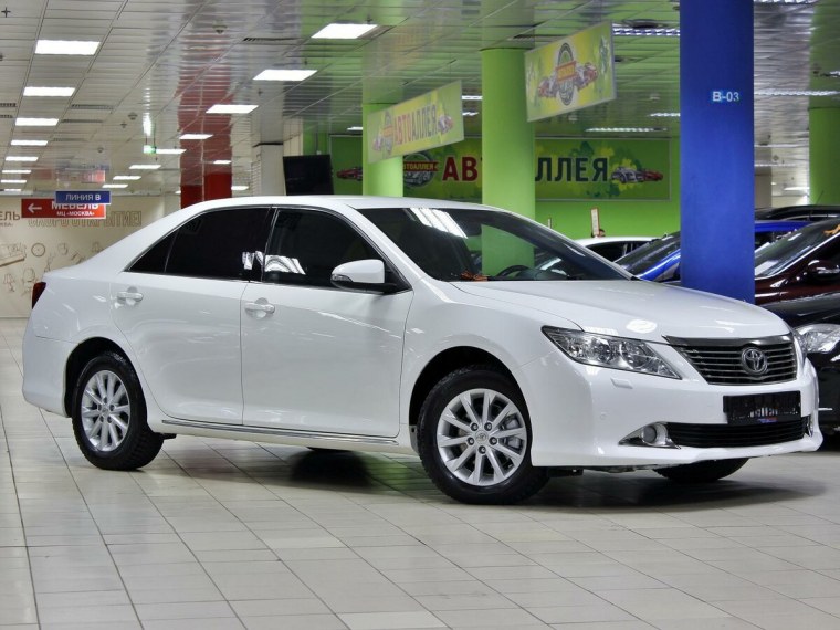 Тойота Камри 3.5 2021