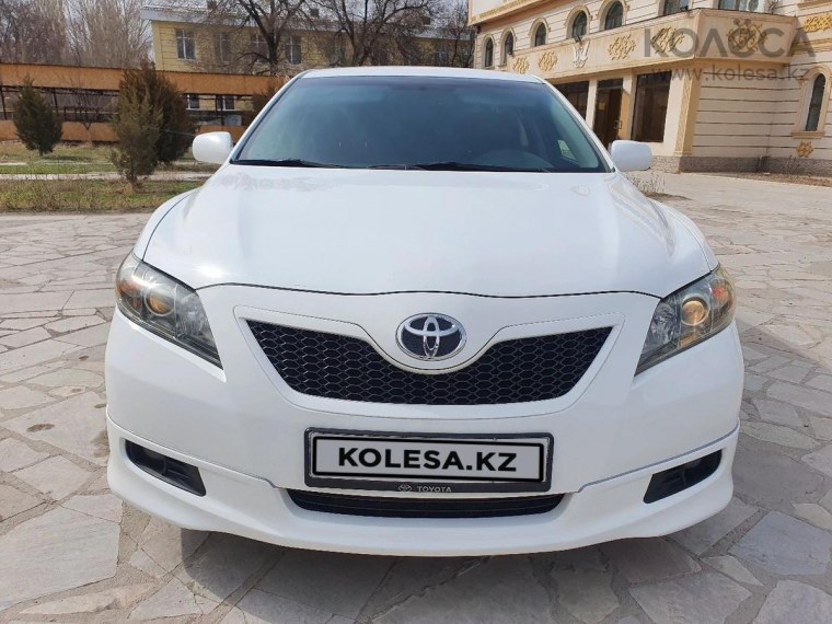 Тойота Камри 55 белая