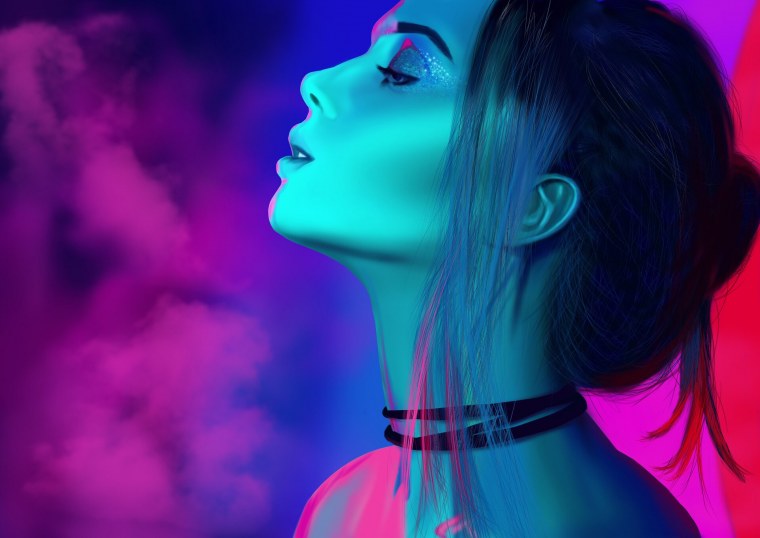 Неоновые танцы