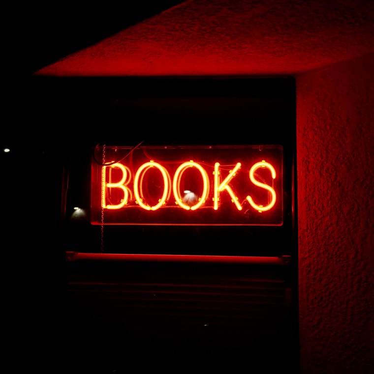 Кардиограмма на черном фоне