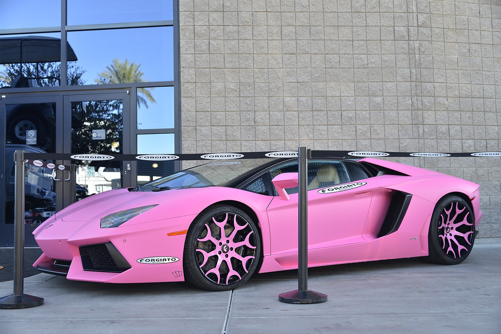 Pink Lamborghini Momo