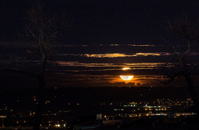 Тёмной, тёмной ночью