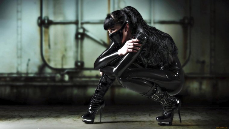 Латекс и цепи