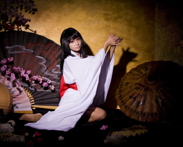 Девушка в кимоно