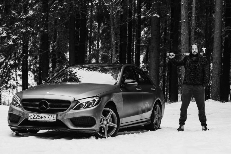 Red Mercedes Benz sl65 AMG