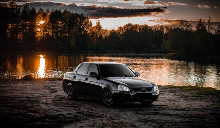 Приора седан и ВАЗ 2110