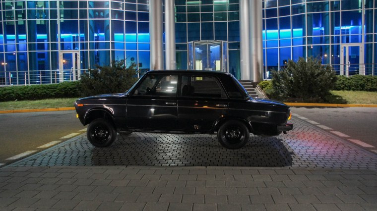 Ниман НТР 35 В ночном городе