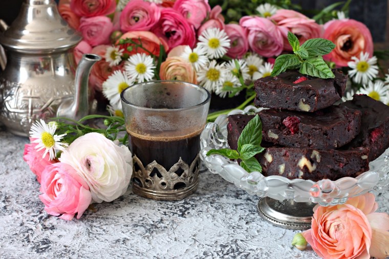 Шикарные цветы и конфеты