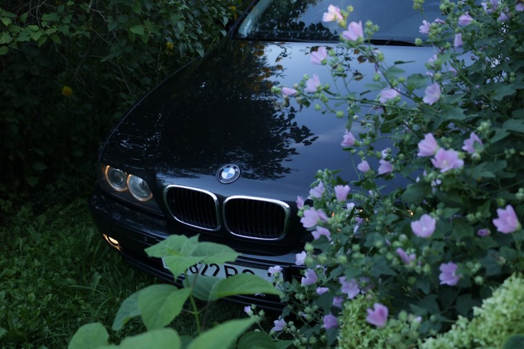 БМВ С цветами