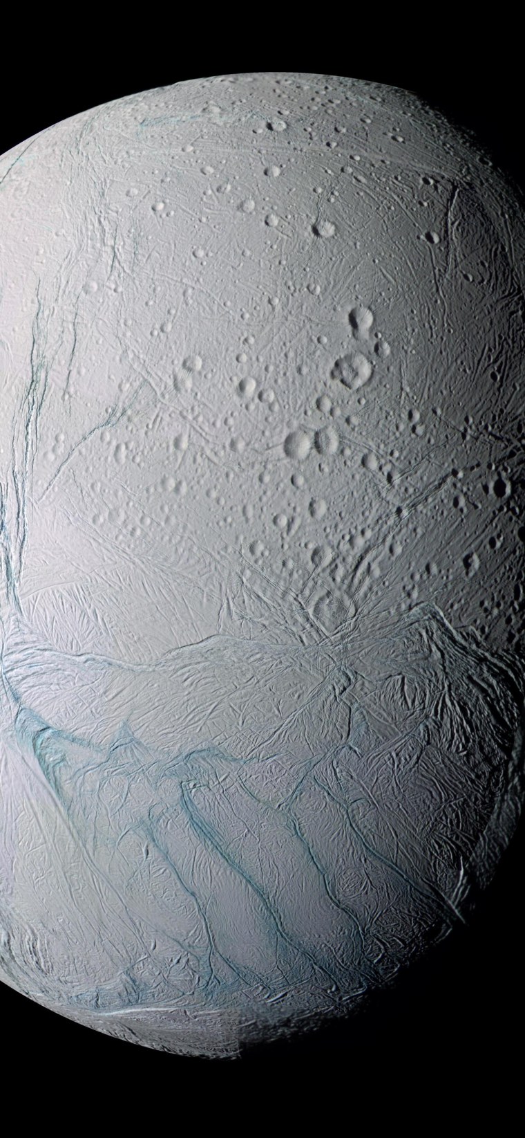 Планета на черном фоне