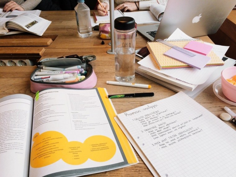 Обои Мотивирующие на учебу ночь