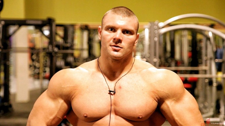 Бодибилдер Зак зеллер