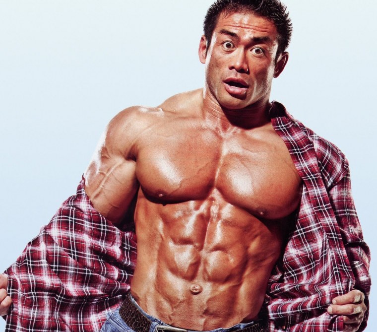 Бодибилдеры на тренировке