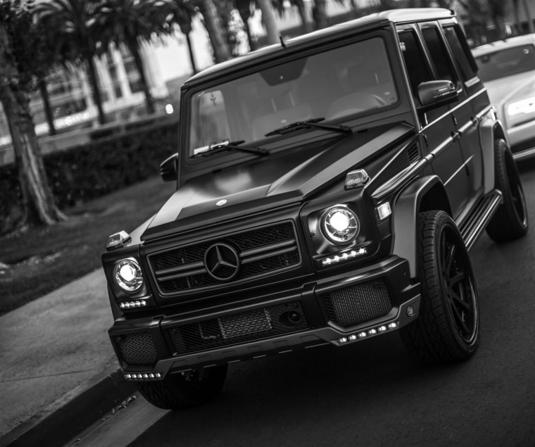 Мерседес Гелендваген черный зимой