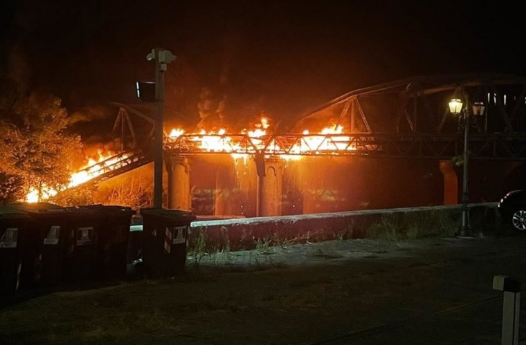 Сжигать мосты