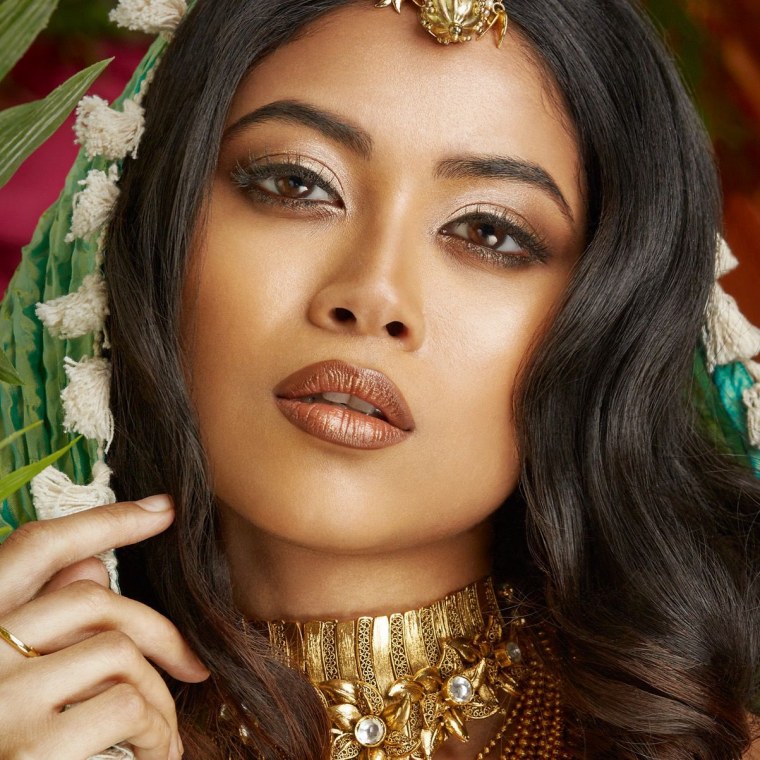 Индианка джоэнья вапиксана