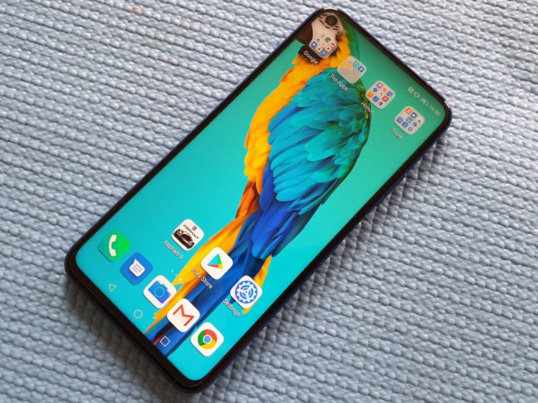 Заставка Honor