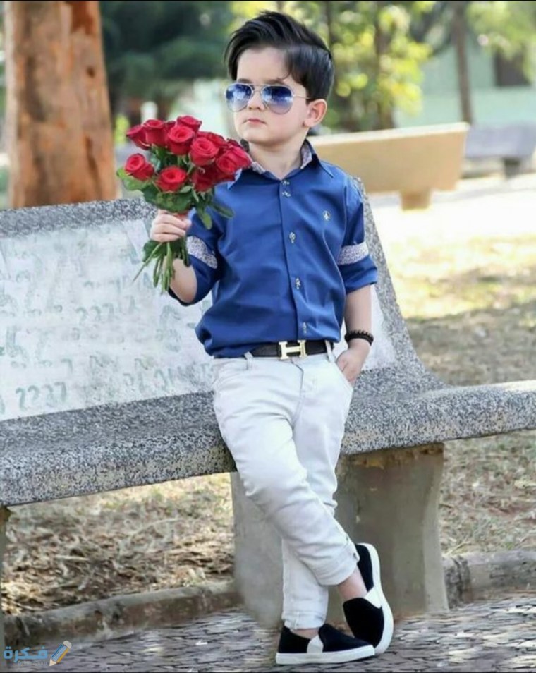 Маленький мальчик в костюме