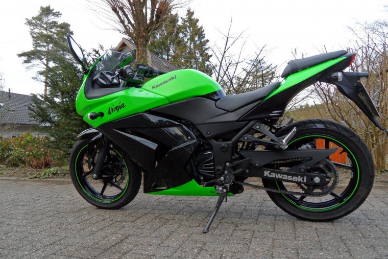 Кавасаки Ninja 300