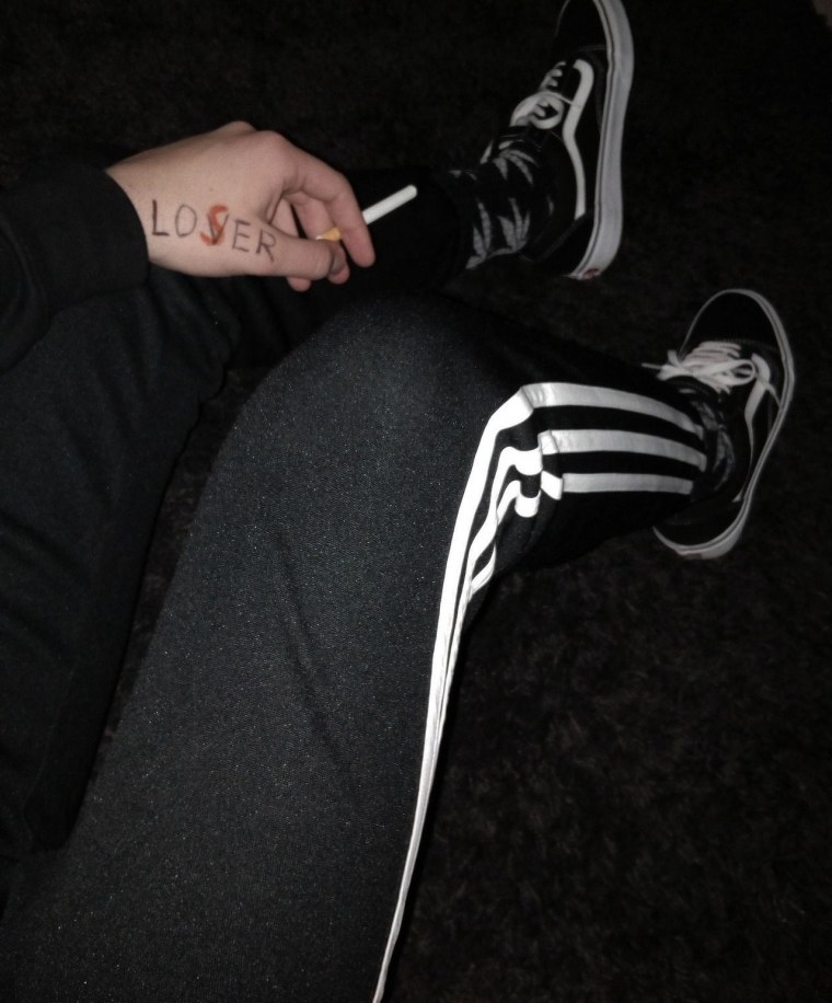 Парень в адидасе