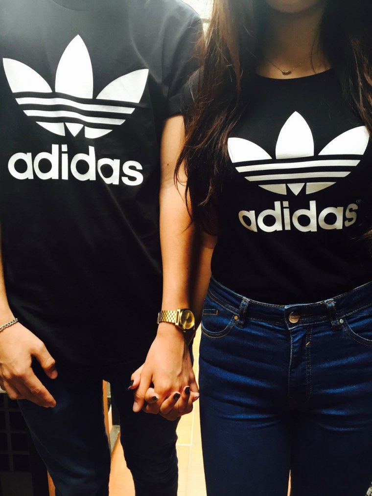 Влюбленные пары в адидасе