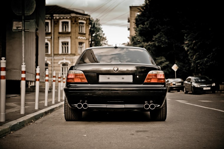 BMW 750i е38