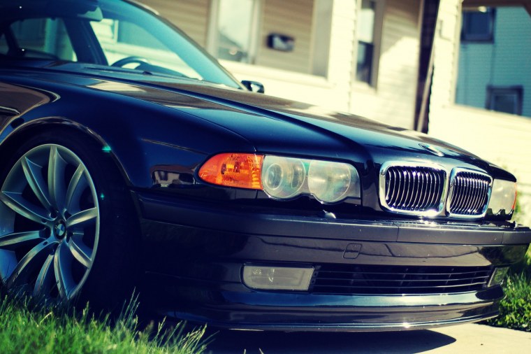 BMW 750 e38