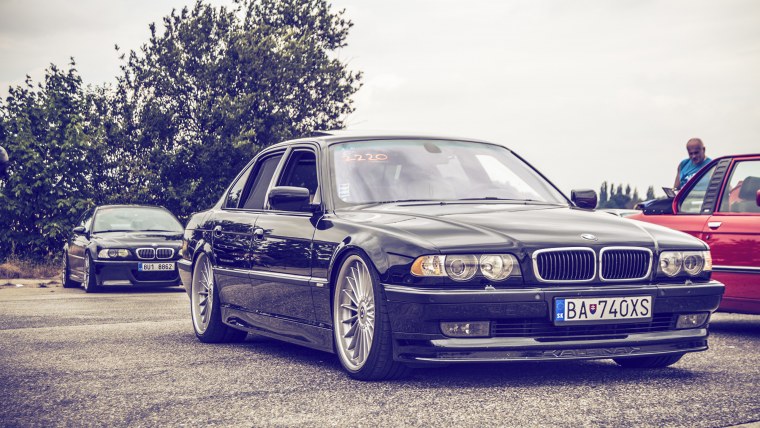 BMW 7 e38