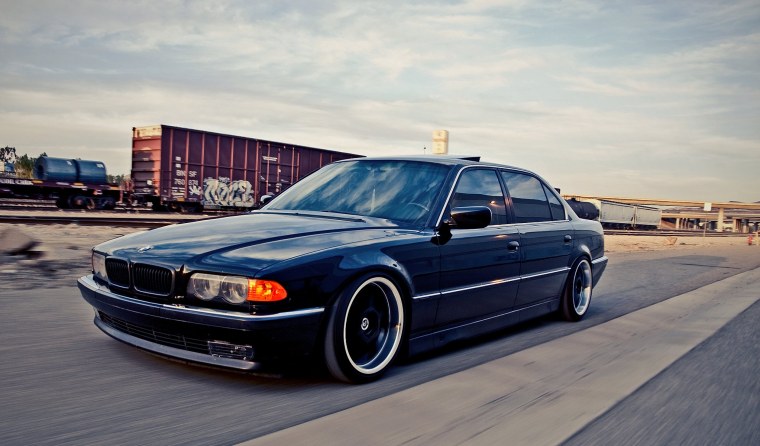 BMW 740 e38