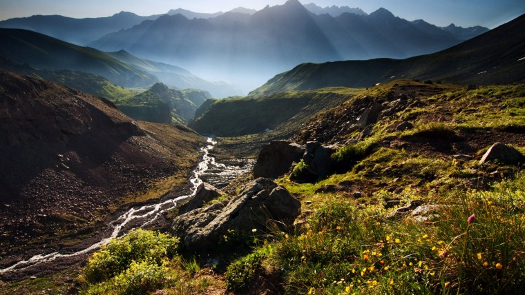 Священная гора цей-Лоам